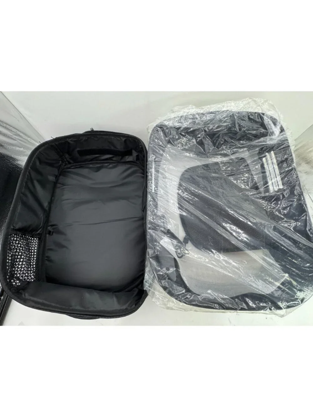 Breezy Smart Cat Carrier With Ventilation & Transparent Front Designed By Petkit